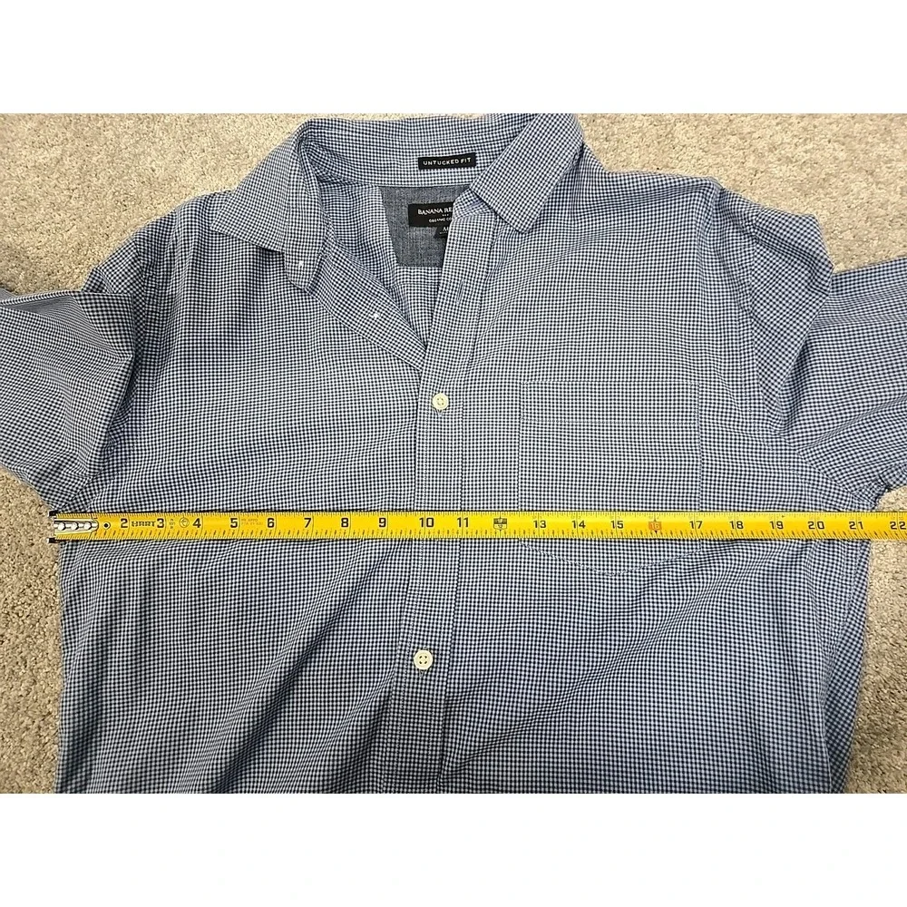 Banana Republic Untucked Fit Organic Cotton Button Down Long Sleeve Shirt Blue M